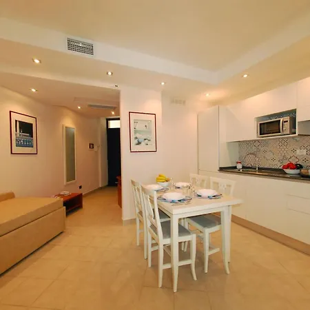 Beverly Park Apart Otel 4*