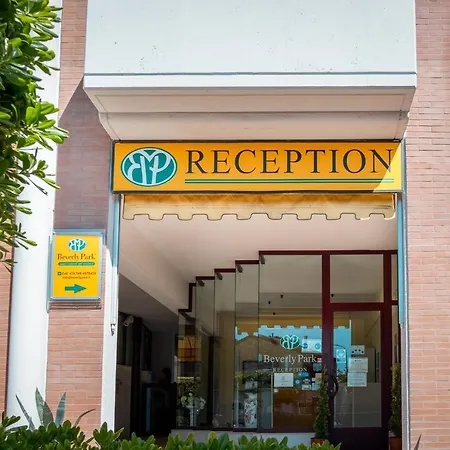 Beverly Park Тиррения