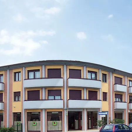 Beverly Park Apart Otel Tirrenia